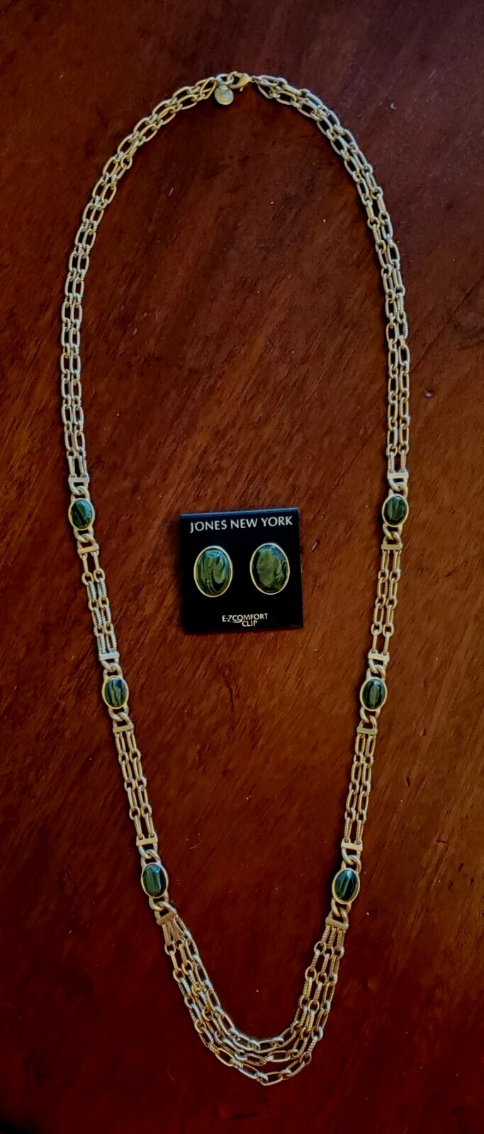 JONES of NEW YORK Vtg Necklace and Earrings Set, Gold Tone Chain & Byrled Stones