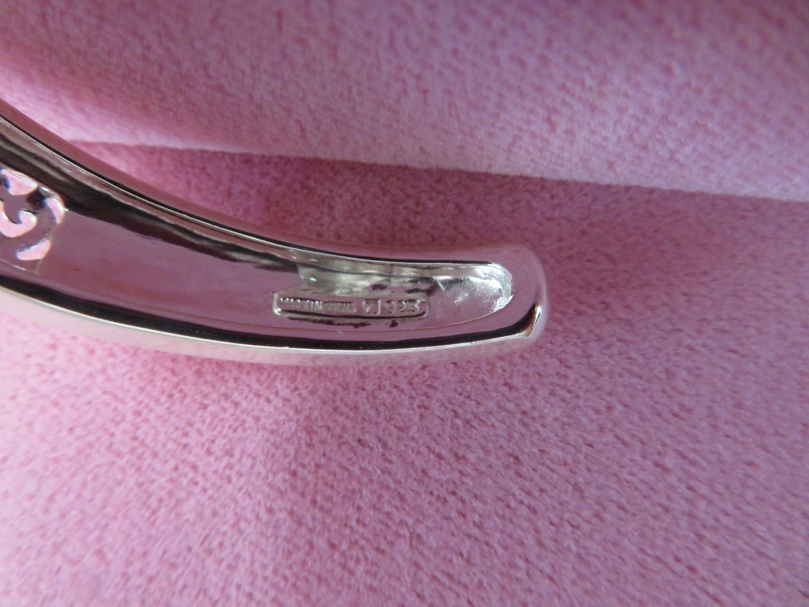 925 Sterling Silver Green Jadeite Jade Cuff Bangle 22. 35 Grams