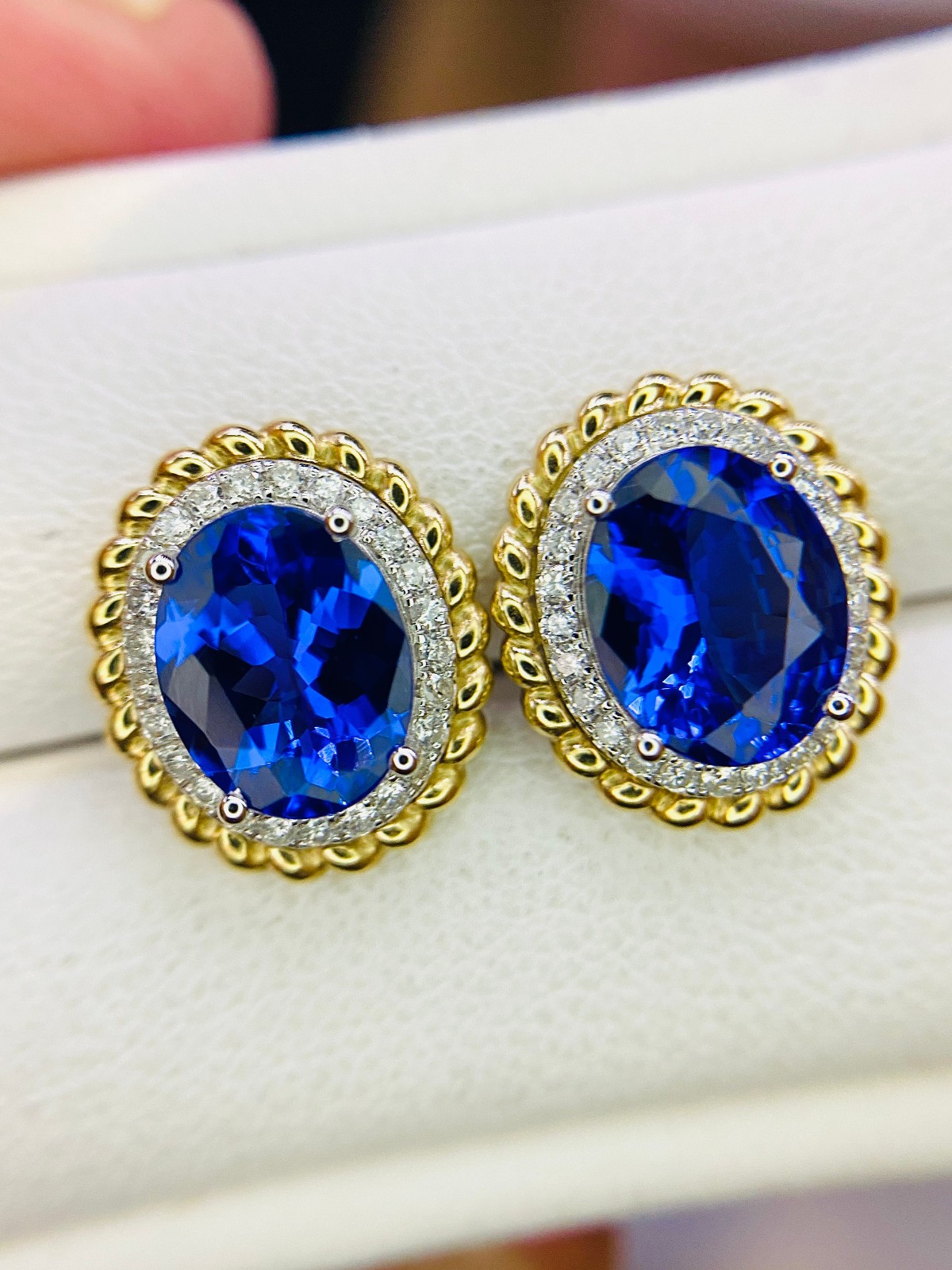 GIL Certified 14K Yellow White Gold Tanzanit & Diamond Earrings Natural Gemstone