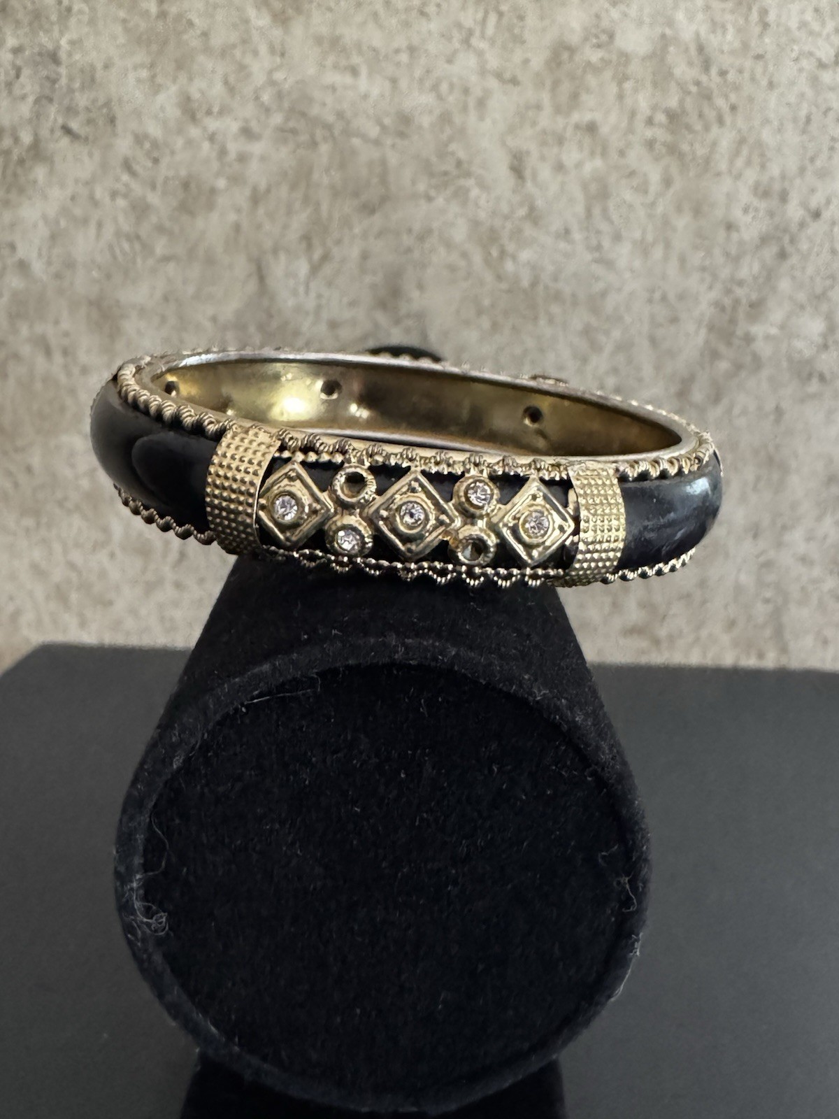 Gold Tone Black Cream Enamel Hinged Bangle Bracelet Lot Size 8 Missing Stones