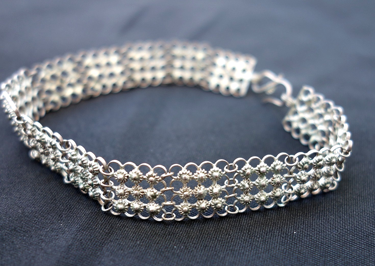Vintage Handcrafted Ornamental Silver bracelet – India / Asia 17.5cm long