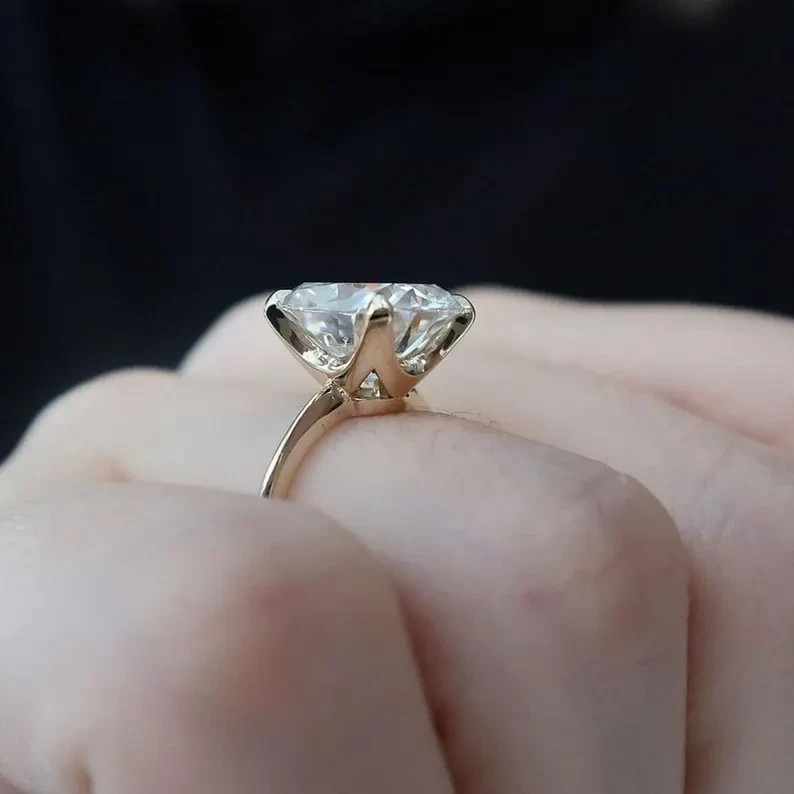 5.0Ct Cushion-Cut VS1 Lab Grown Diamond Solitaire Engagement Ring 14K White Gold