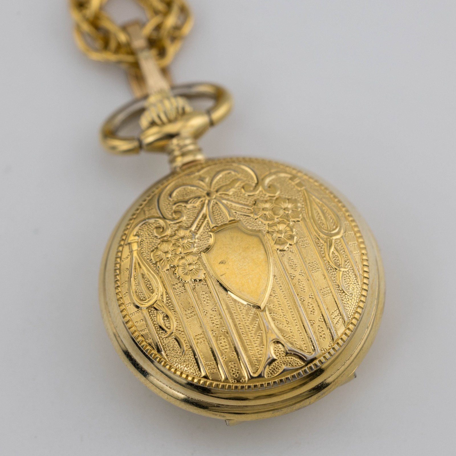 Vintage Colibri Swiss Made 17 Jewels Wind-up Women’s Pendant Watch on Chain