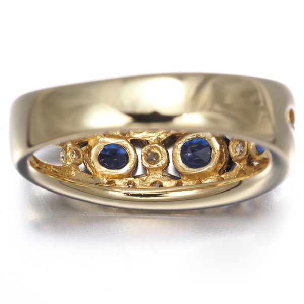 Sapphire 0.82ct Diamond 0.30ct Oval Cut Ring 18K 750 Yellow Gold