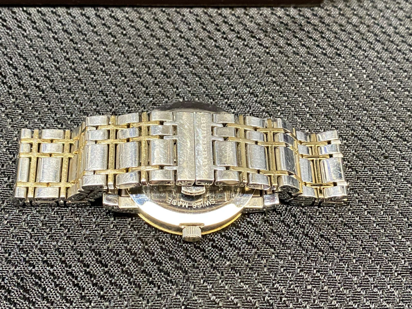Burberry Two-Tone Silver Gold Swiss Made Unisex Watch ~ 50 m / 165 Feet ~ BU1358