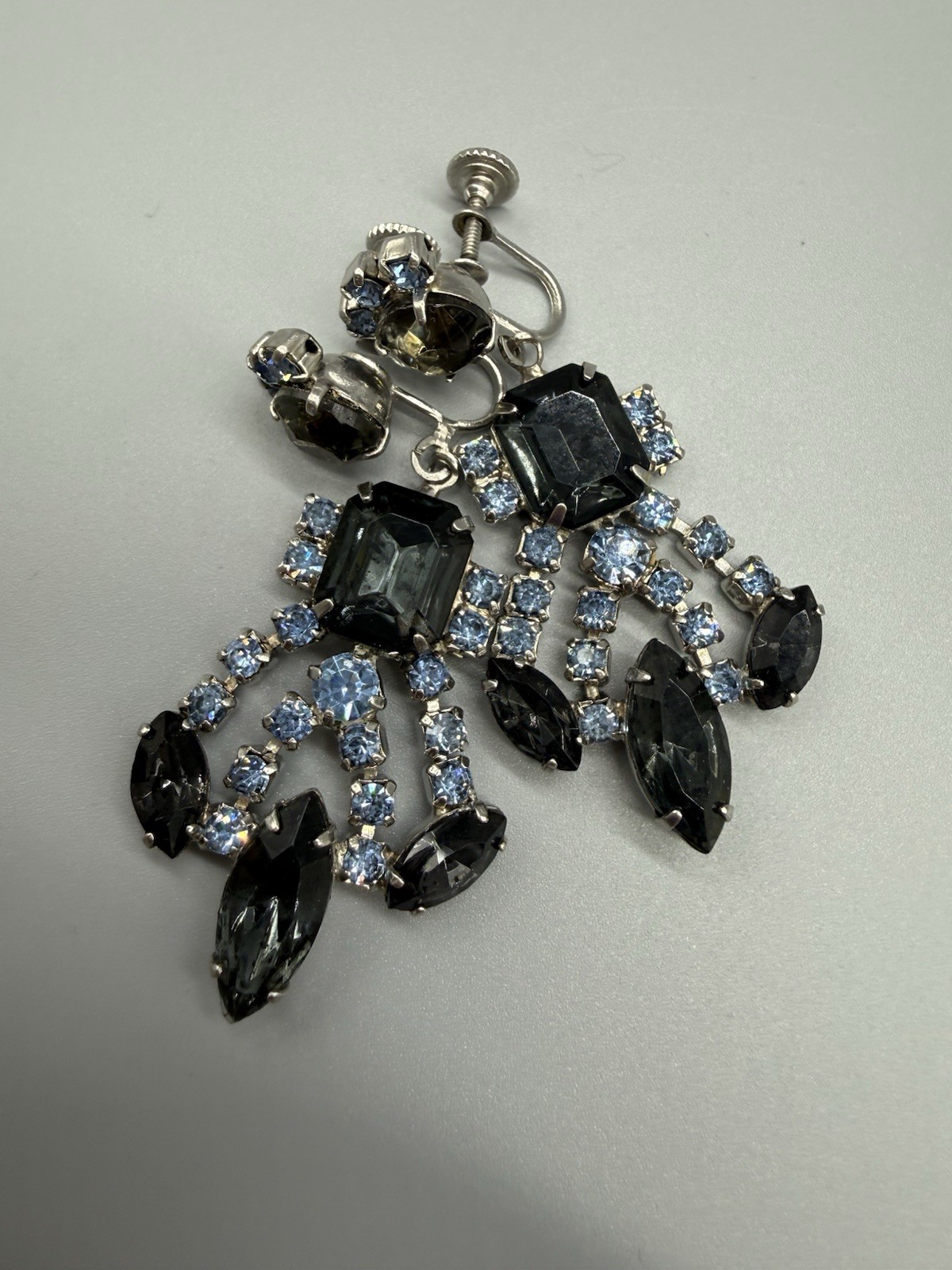 Vintage Silver tone Rhinestone Screw backs. Unbranded.