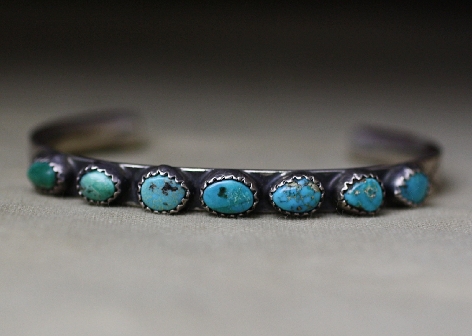 Roger Skeet Navajo Native American Turquoise Sterling Silver Bracelet Size 6.5