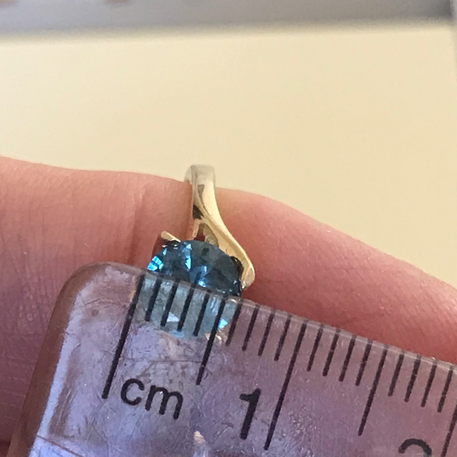10k solitaire 6mm ring size 6.75 yellow gold 2.91g wedding band London blue