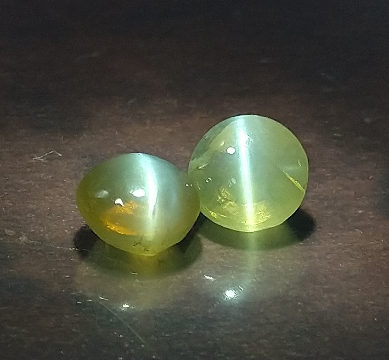 Natural Chrysoberyl Cat’s Eye 1.88ct – 2pcs – Sri-Lanka.