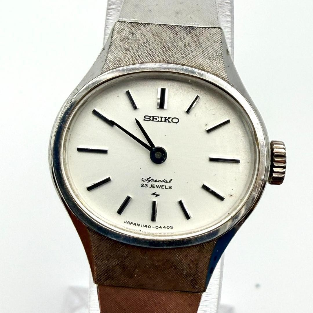 Rare Seiko 23-jewel manual-winding oval watch, special edition, women’ 〔NEW〕
