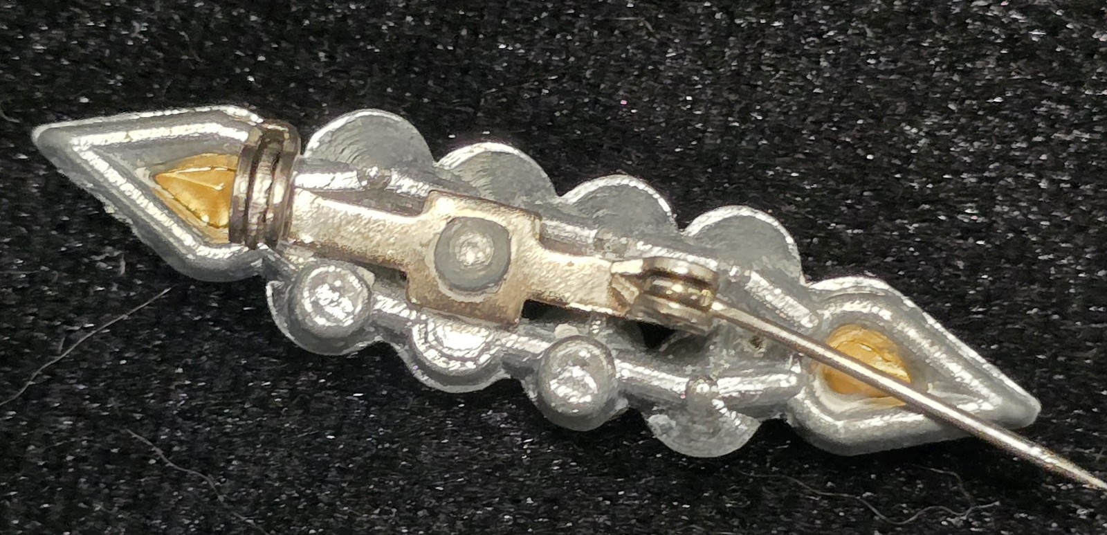 Classy Pretty Vintage 1940’s Deco Rhinestone Unique Bar Brooch Pin Not Signed