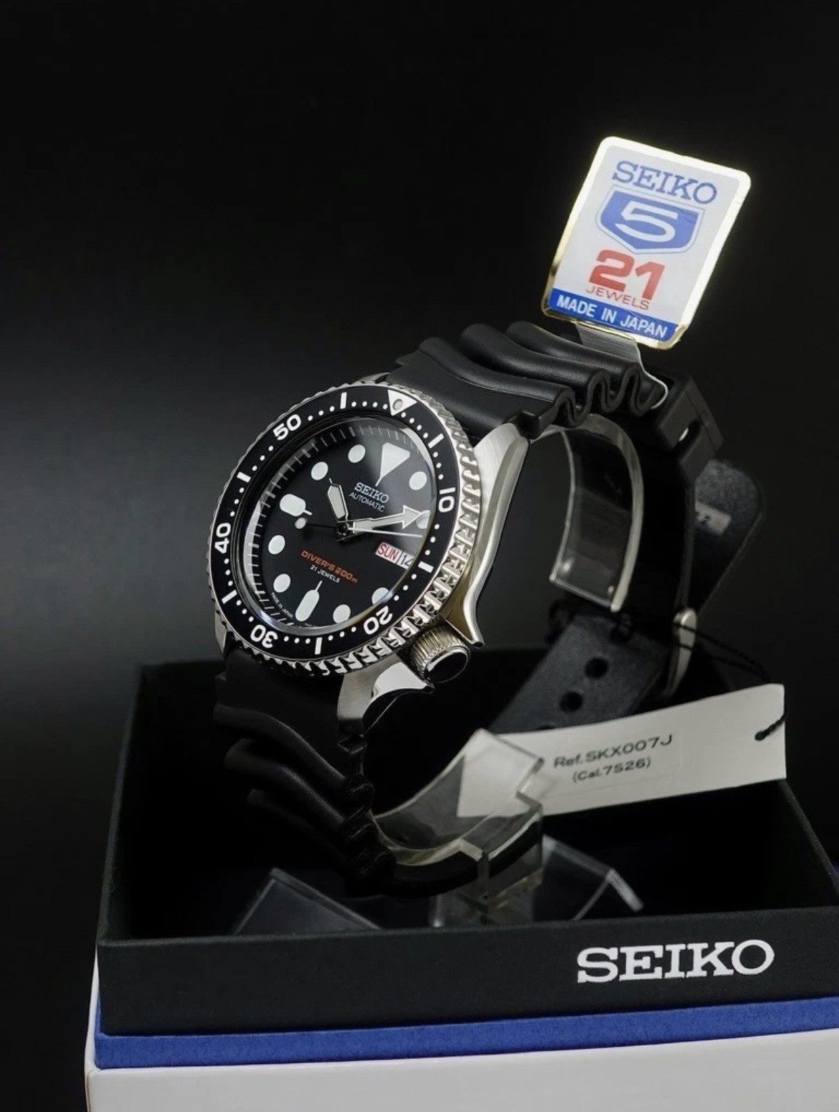 Seiko SKX007J1 – Brand New – Full Set – New jubilee Bracelet Included