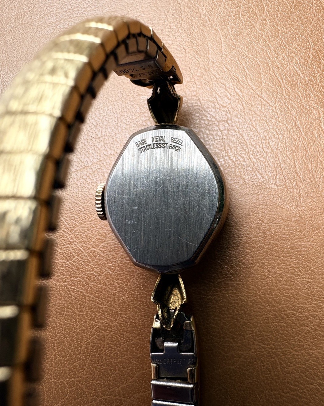Weatclox Gold Tone Stainless Steel Ladies 17 Jewels Watch