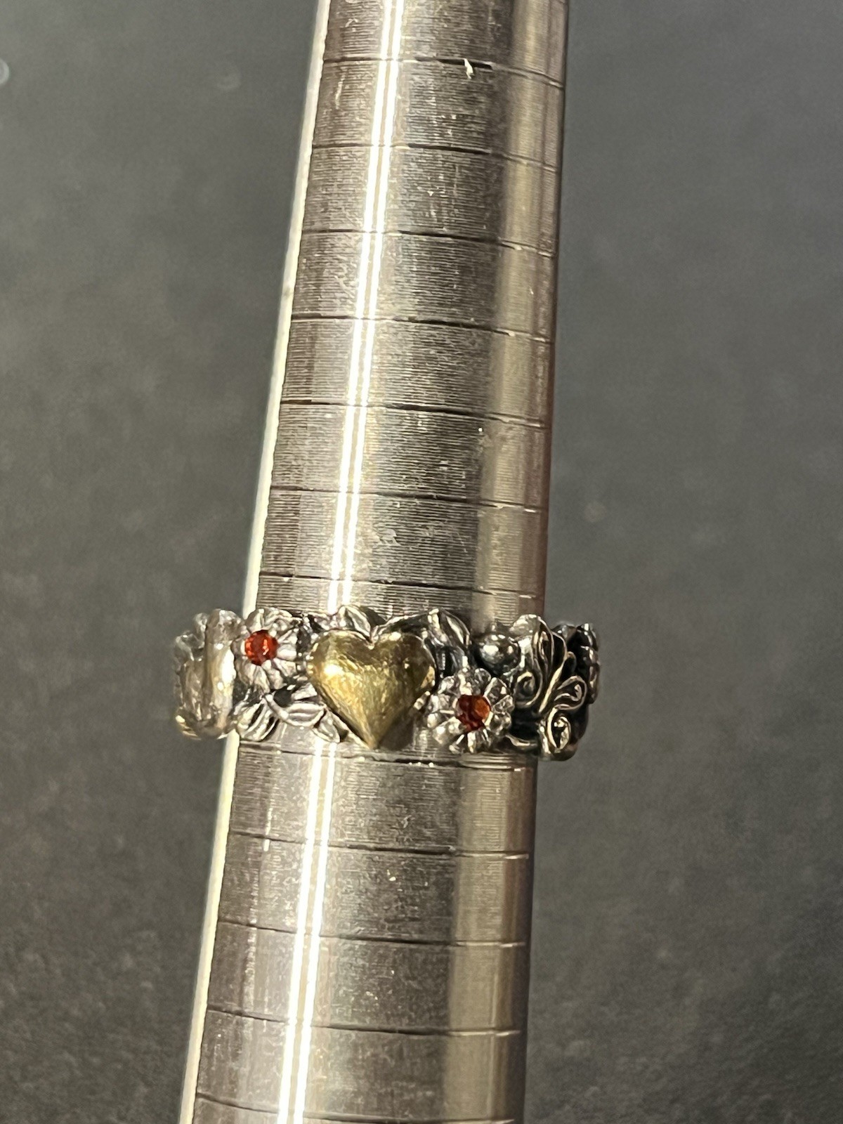 Vintage art carved Floral band with Birds and Butterfly. Red stones. Size 8.25