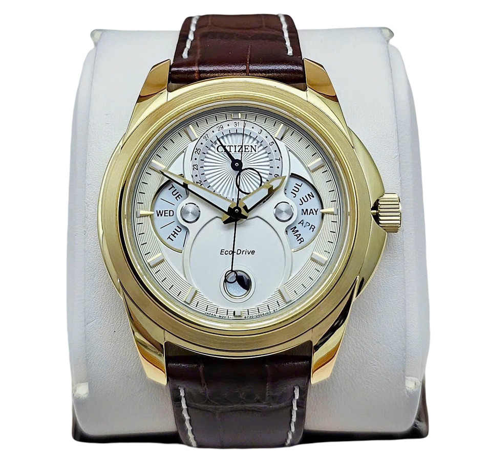 Citizen BU0082-06P Calendrier Gold Sapphire Dial Day Date Month Men’s Watch
