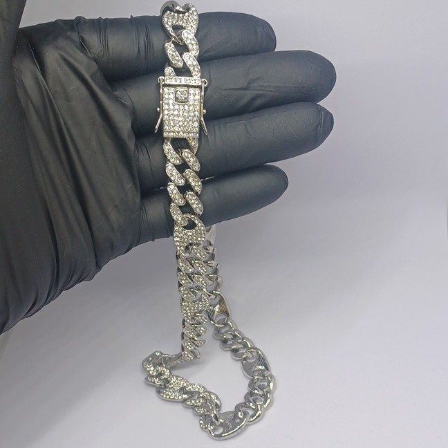 18″ 12mm Crystal Paved Miami Gucci Link 3 Point Paved Box Clasp