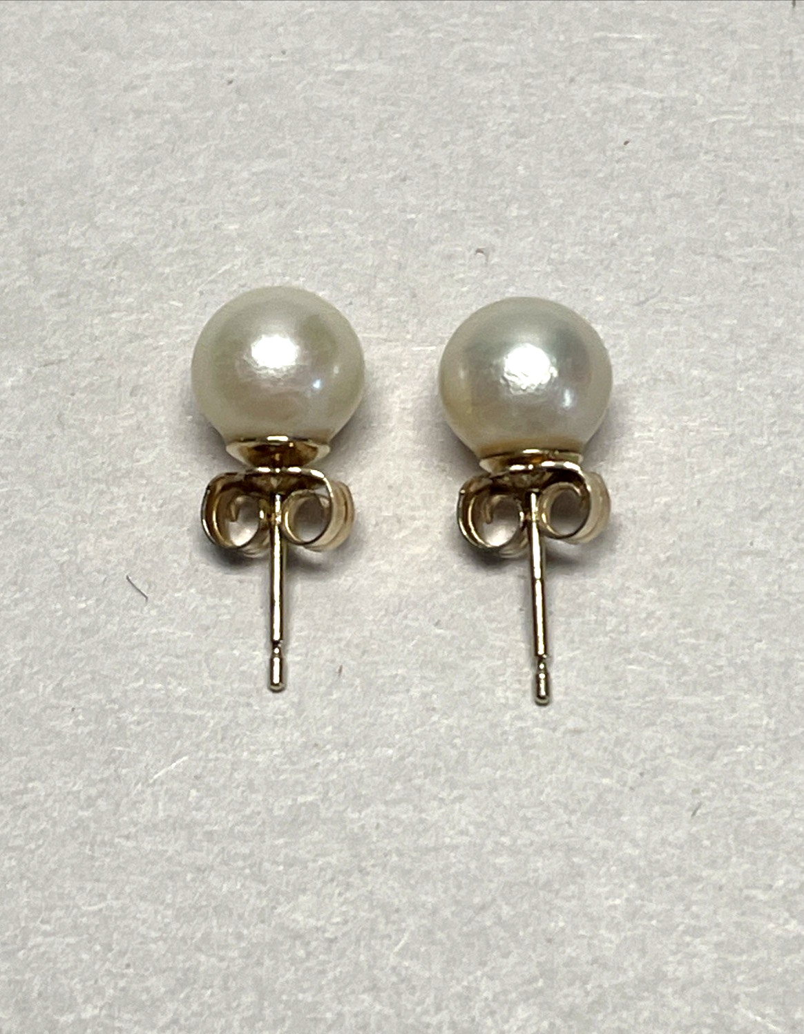 14K Yellow Gold Cultured Akoya Pearl Stud Earrings 6.9mm Classic 1.2g Vintage