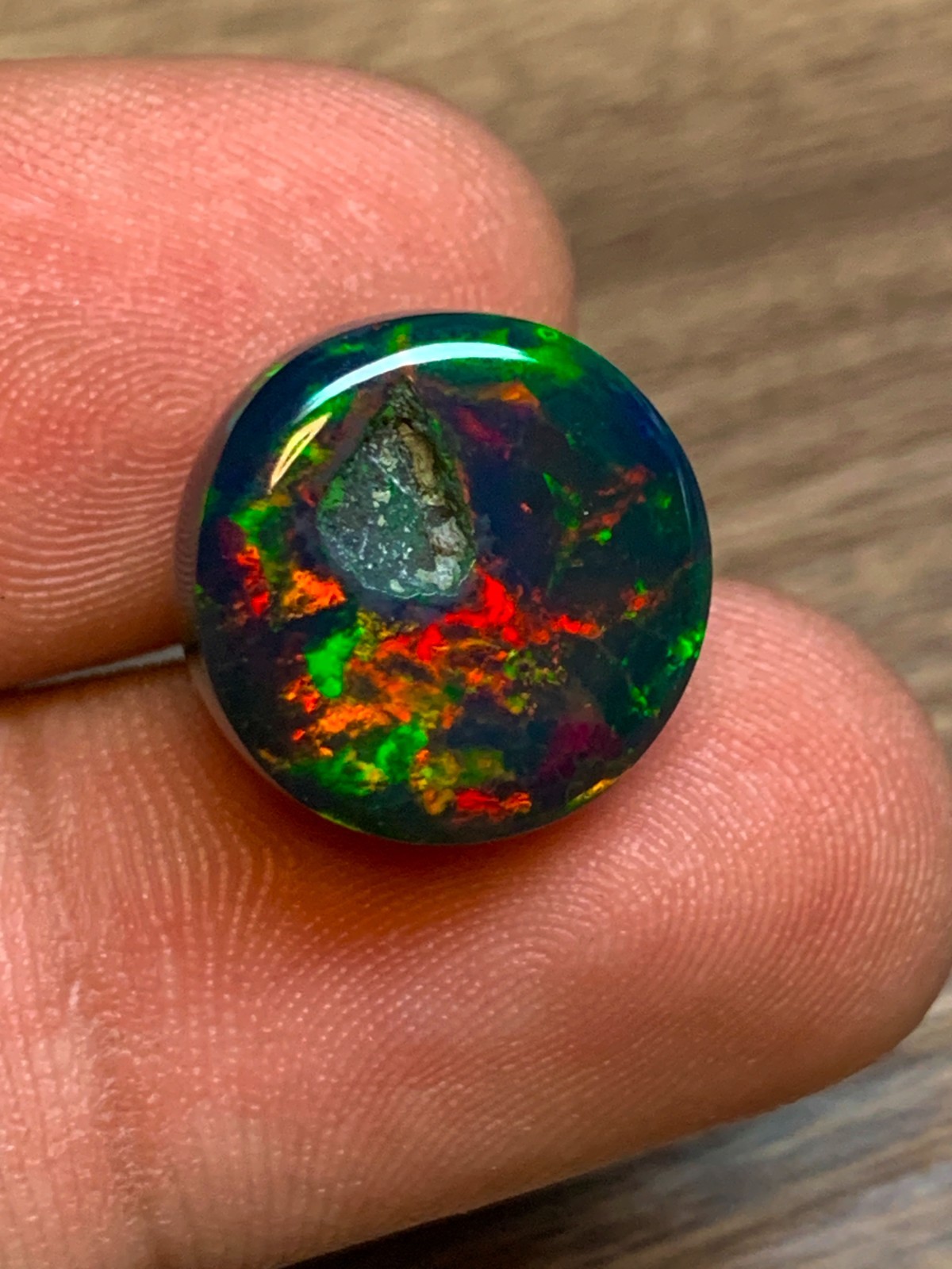 Ethiopian Opal Gemstone 9.65 Carat Round Cabochon Honeycomb Black Welo Opal Gem