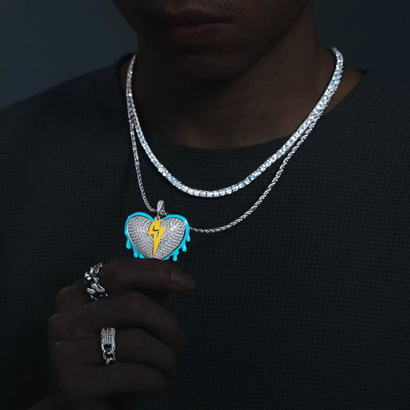 Glow in Dark Heart Moissanite Pendant VVS 925 Silver Iced Out Lightning Hip Hop