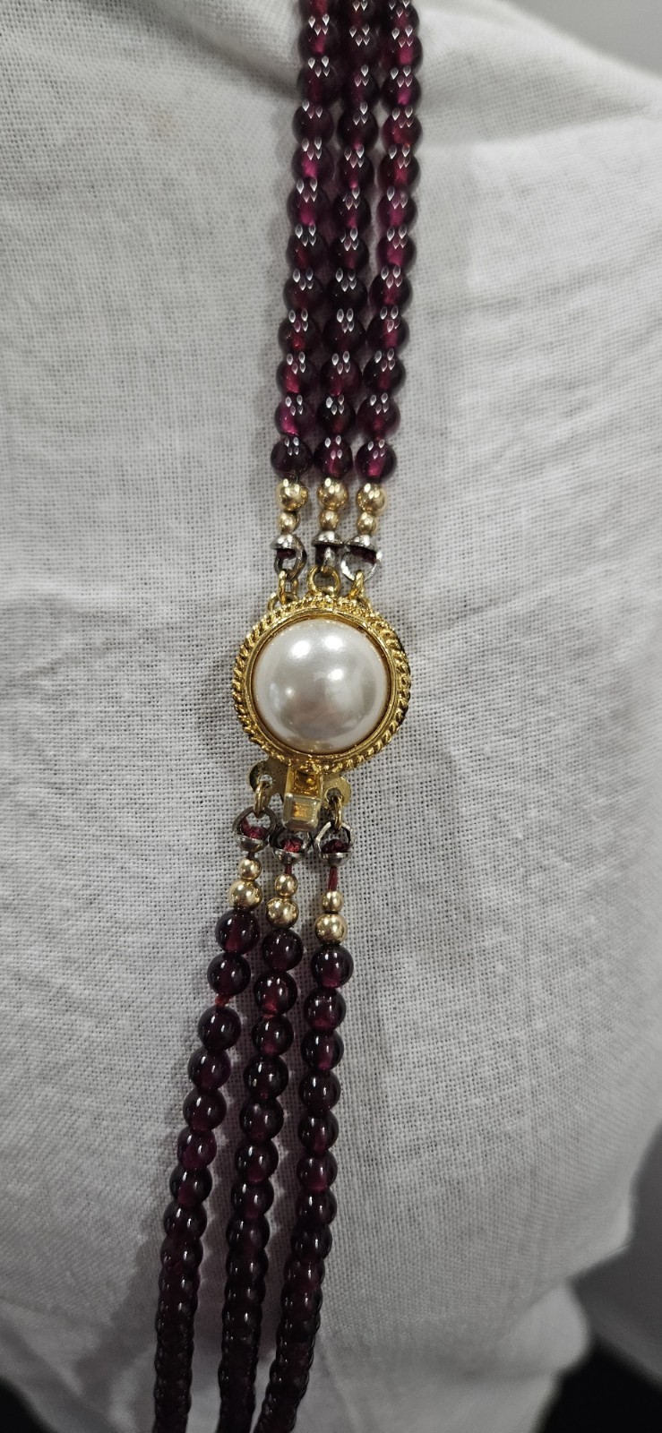 Lot of 4 garnet beaded necklaces different lengths and styles