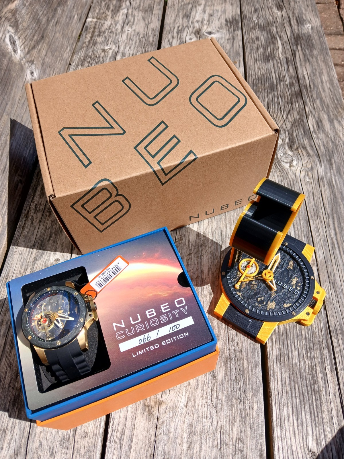Nubeo Curiosity Evolution Automatic NB-6066-02 With One Off Stand