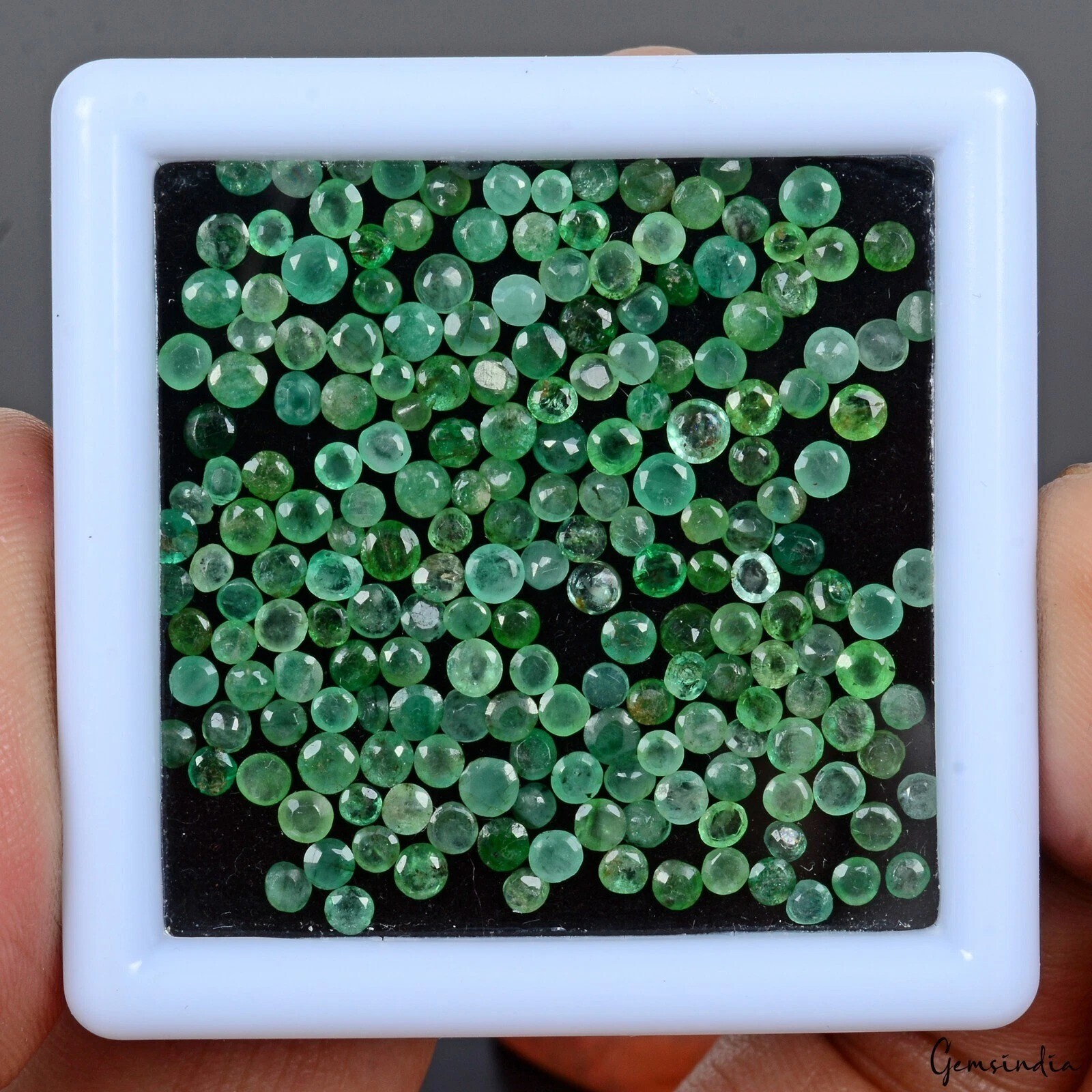 200 Pcs Natural Untreated Colombian Green Emerald 1.5mm-3mm Round Cut Gemstones