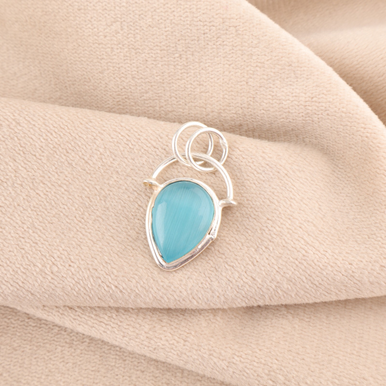 925 Silver Blue Cat’s Eye Gemstone Jewelry Handmade Dainty Pendant 1.01″ For Her