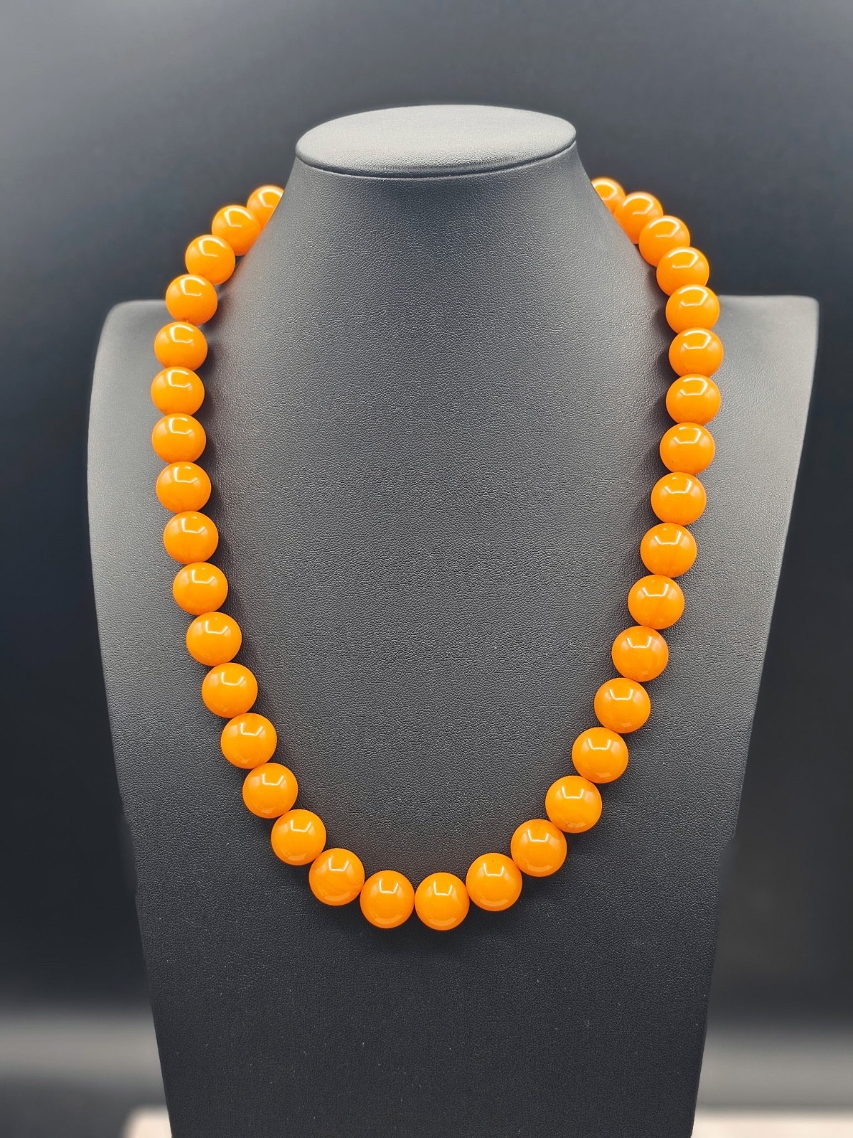Statement 93G Vintage Amber Yellow BUTTERSCOTCH Bakelite Catalin Necklace 13mm