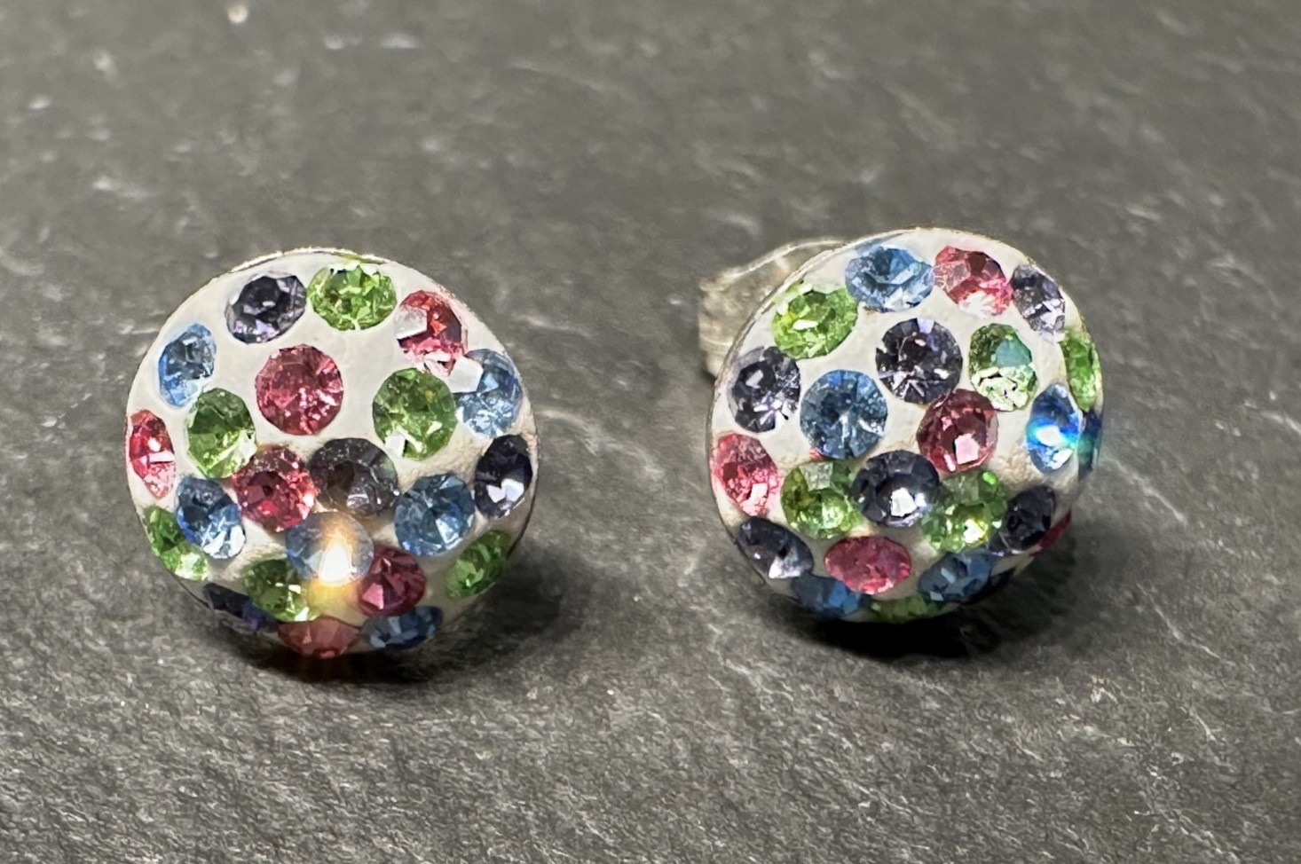 PAIR OF STERLING SILVER BLUE, PINK, GREEN, PURPLE SPARKLING STUD EARRINGS H377