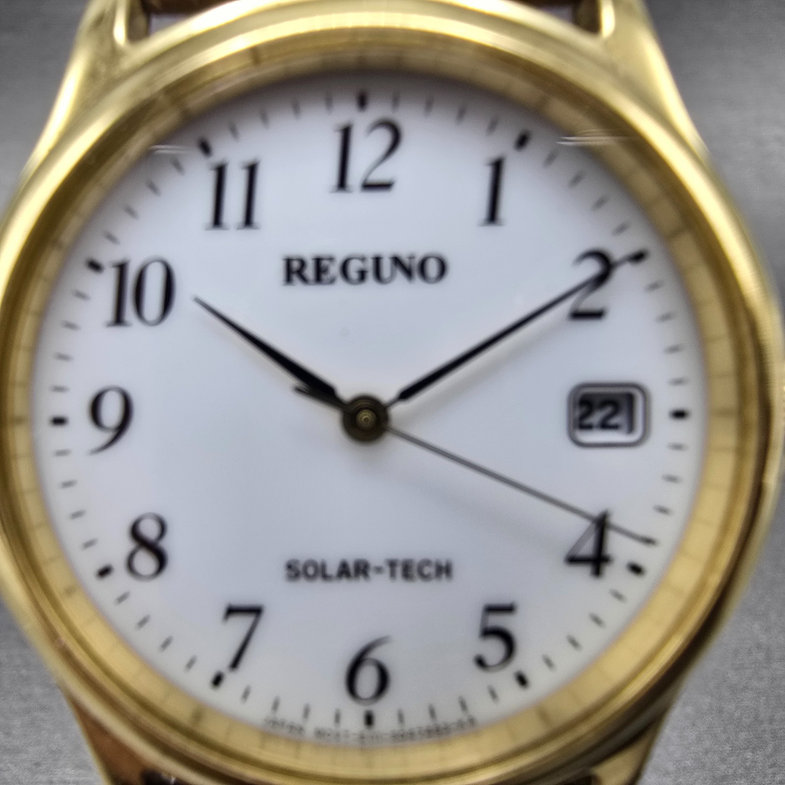 Citizen Reguno Solar Watch Men 33mm White Dial Gold Tone Date E111-T017223 Runs