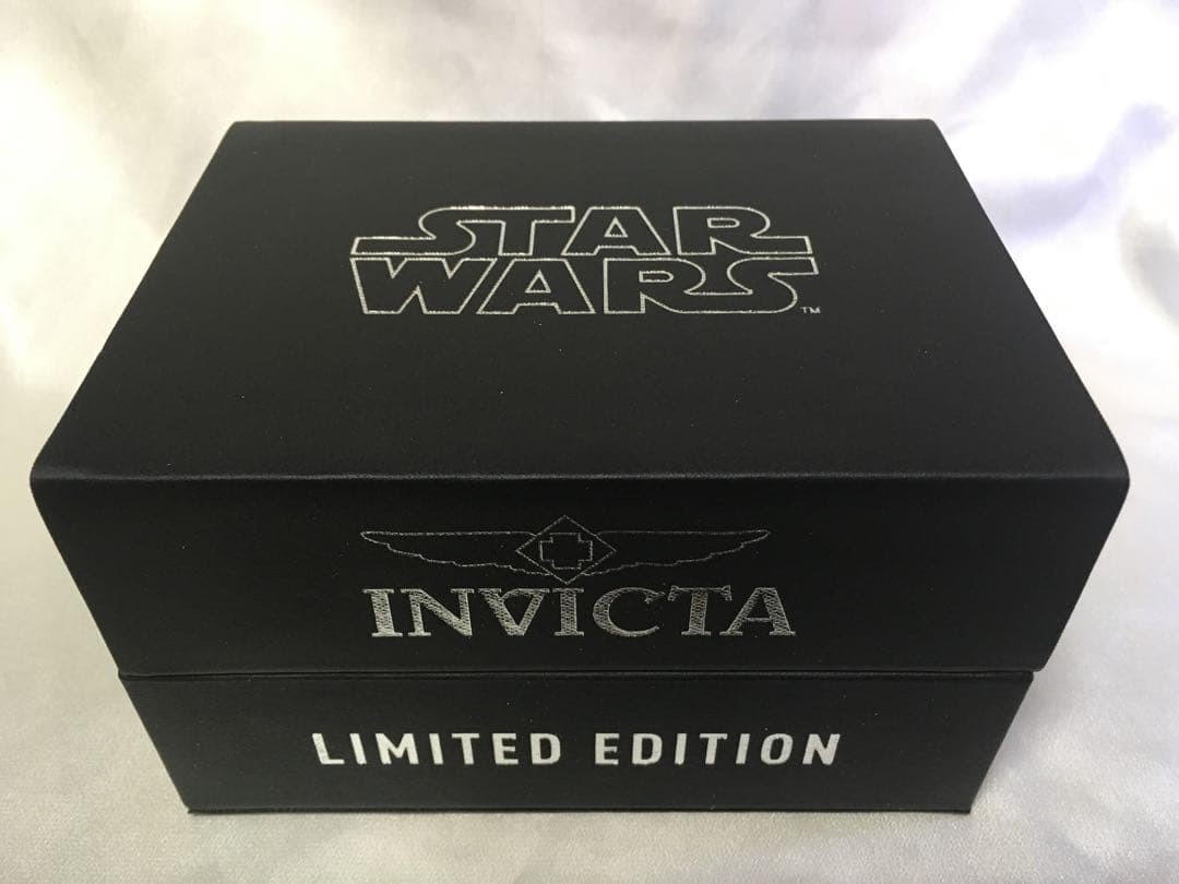 Limited to 1977 pieces INVICTA Star Wars Darth Vader Automatic