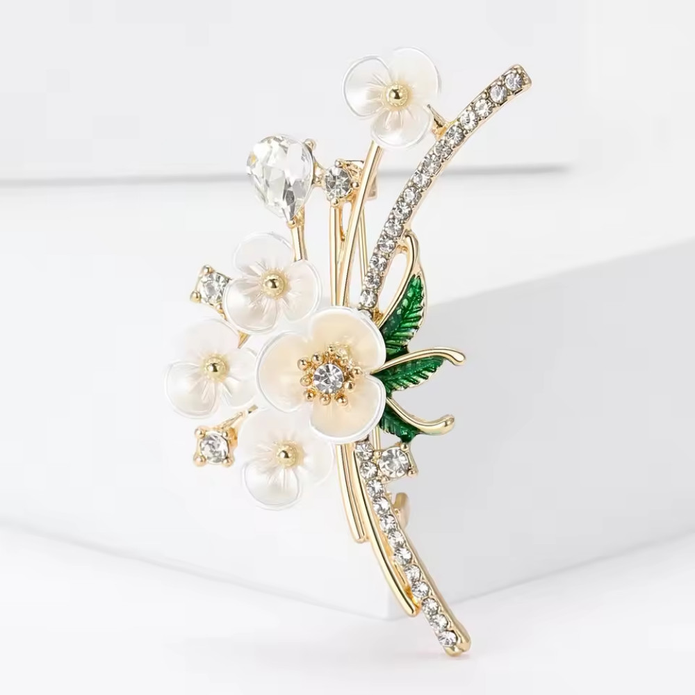 Luxury Rhinestone Plum Blossom Flower Brooch Gold PinSpring Summer Jewelry Gift