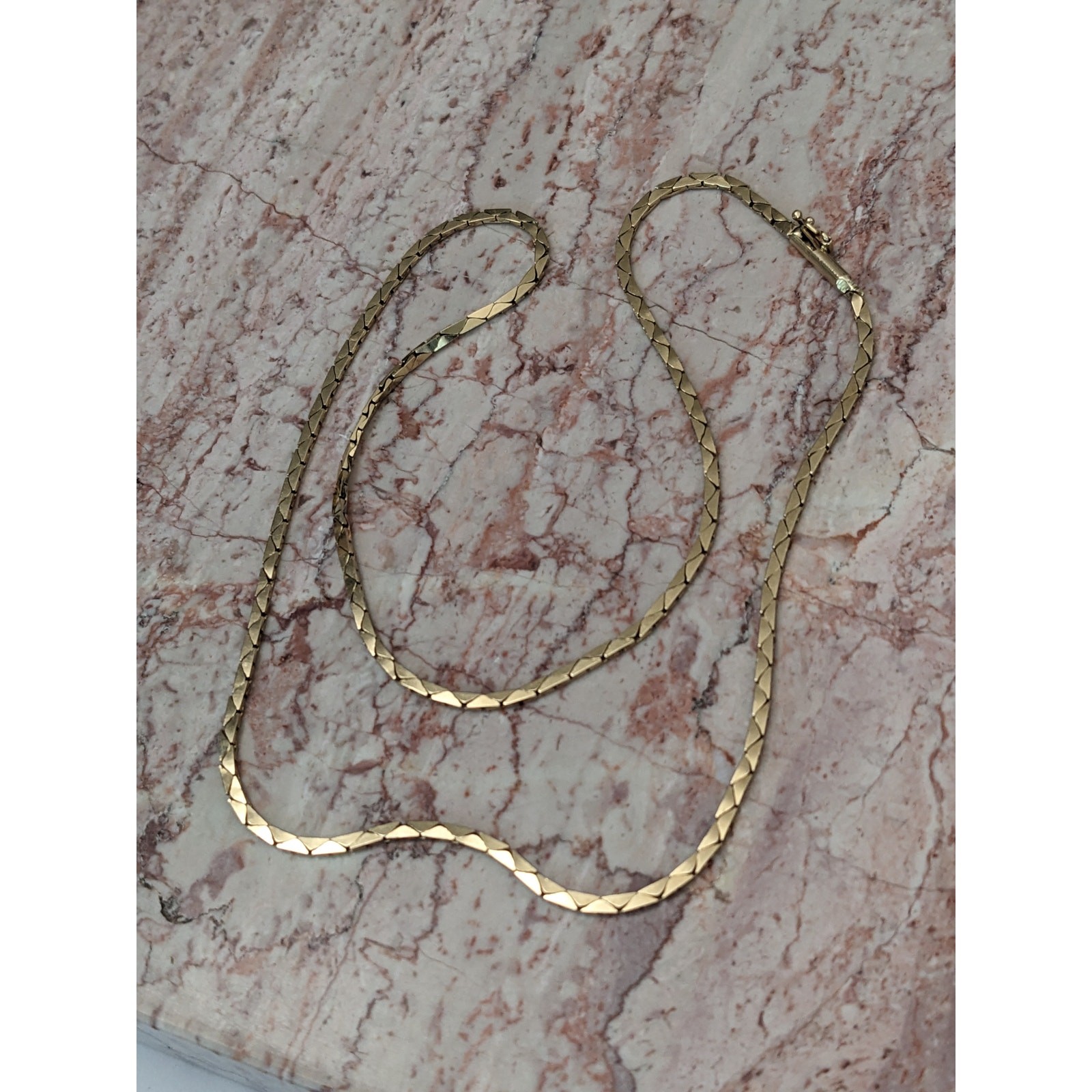 Vintage Unmarked 14k Yellow Gold Triangle Link Chain Necklace 16.5in