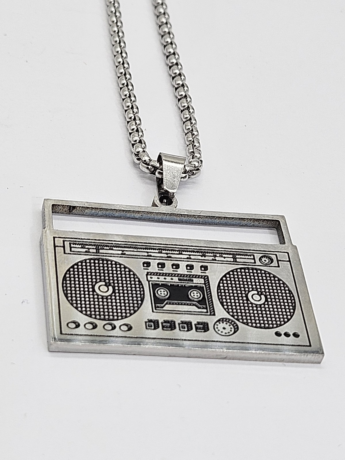 Retro Boombox Pendant Necklace – Music Theme Fashion Jewelry – Unisex Chain