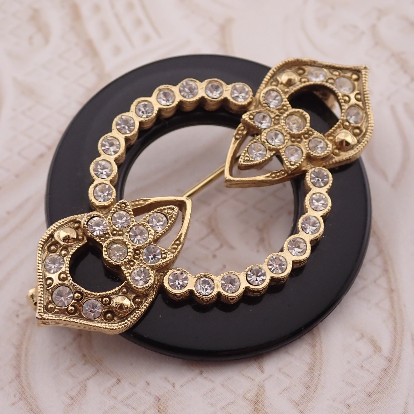Vintage Black Resin Clear Rhinestone Ring Gold Tone Pin Brooch