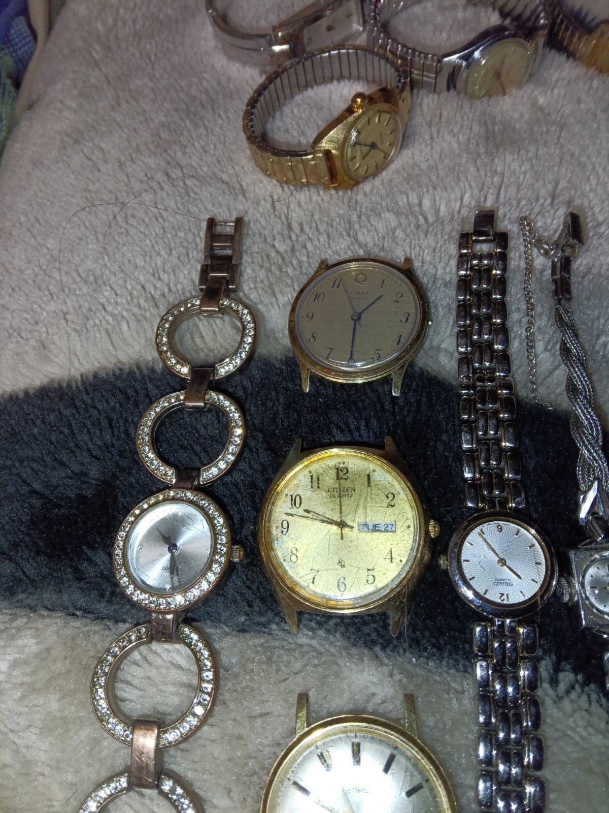 VINTAGE Watch Lot Men’s And Women’s Seiko, Citizen, Pulsar, Etc Gold Silver
