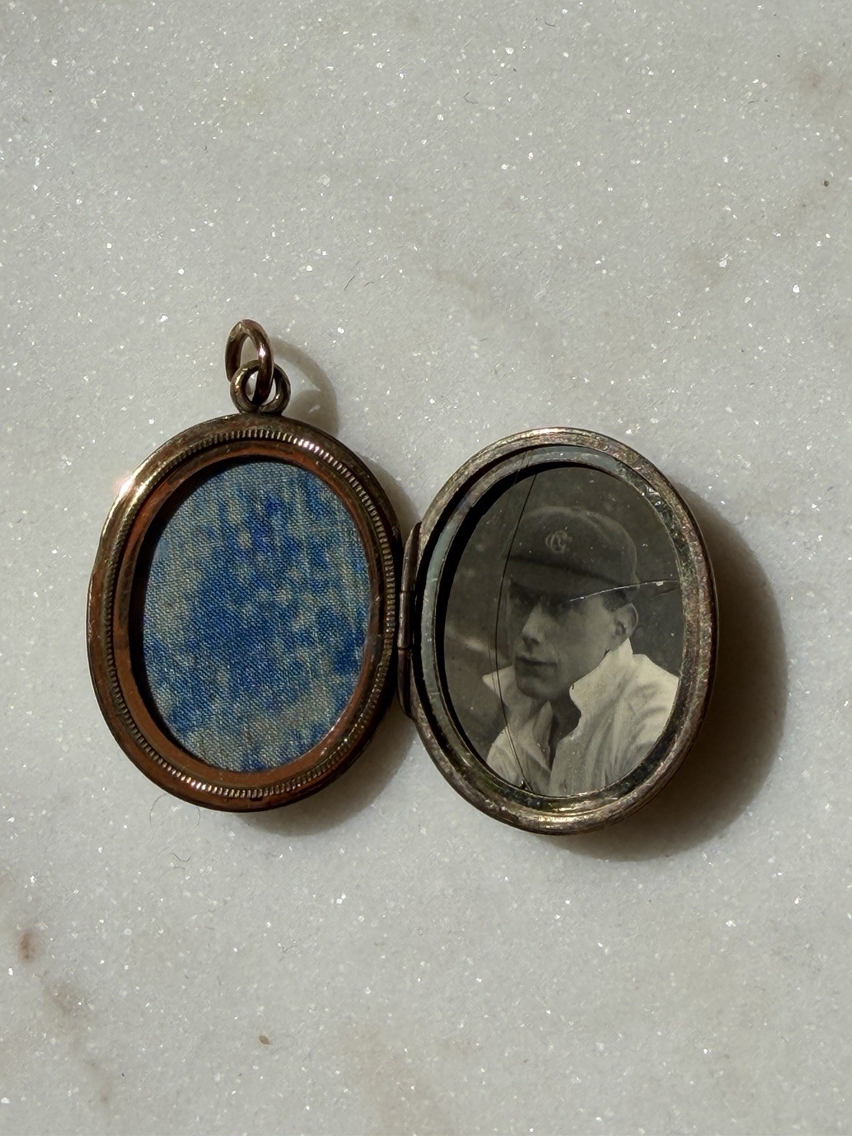 Exquisite Antique Victorian Edwardian 9ct Gold Front Back Enamel Coral Locket
