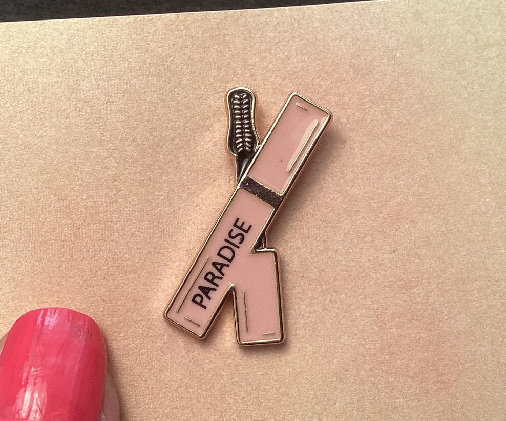 Gold Tone Paradise Cosmetics Shiny Pink Enamel Lapel Hat Pin