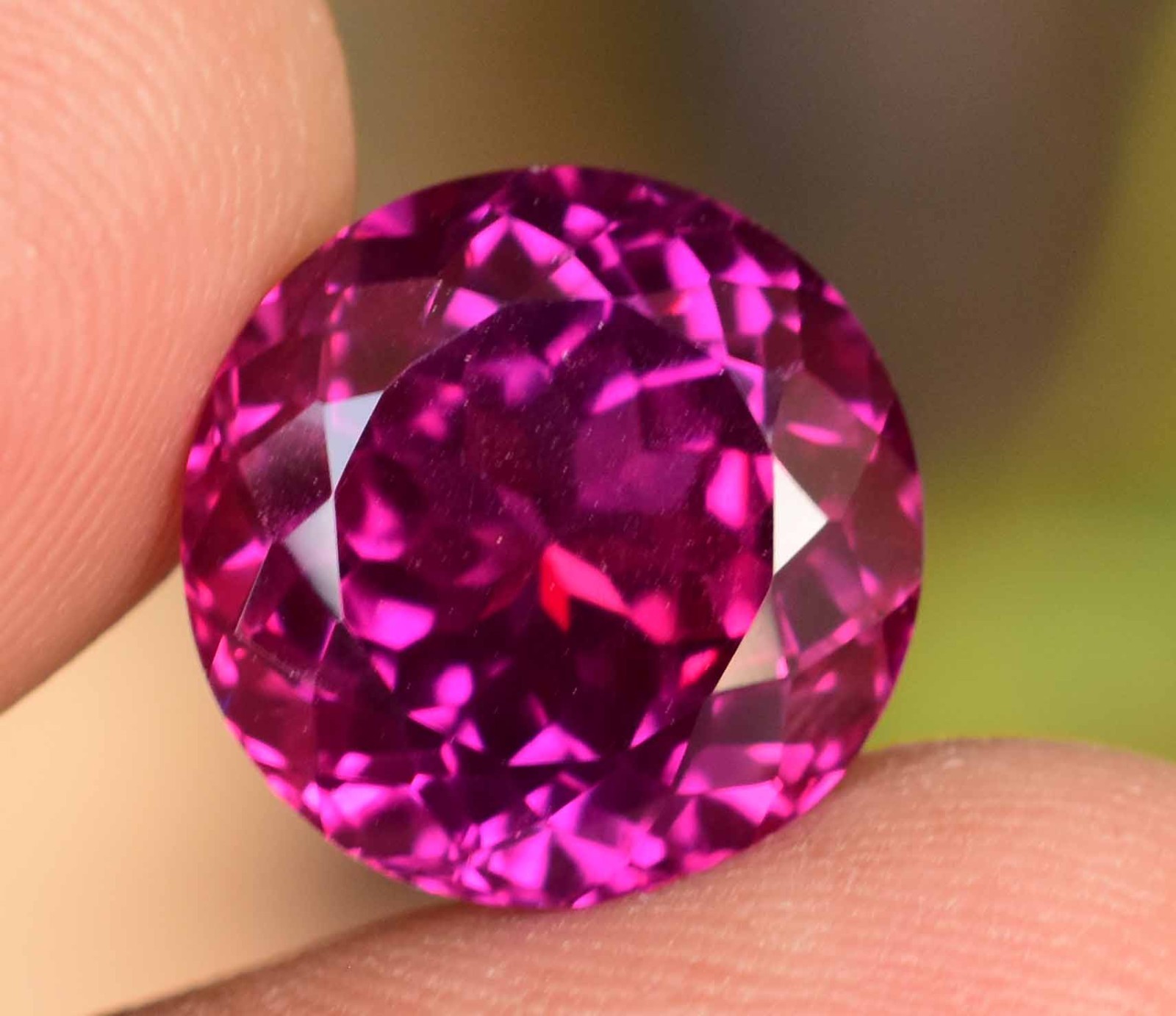 10.80 Ct Natural Rhodolite Garnet Round Raspberry Pink AGSL Certified Gemstone