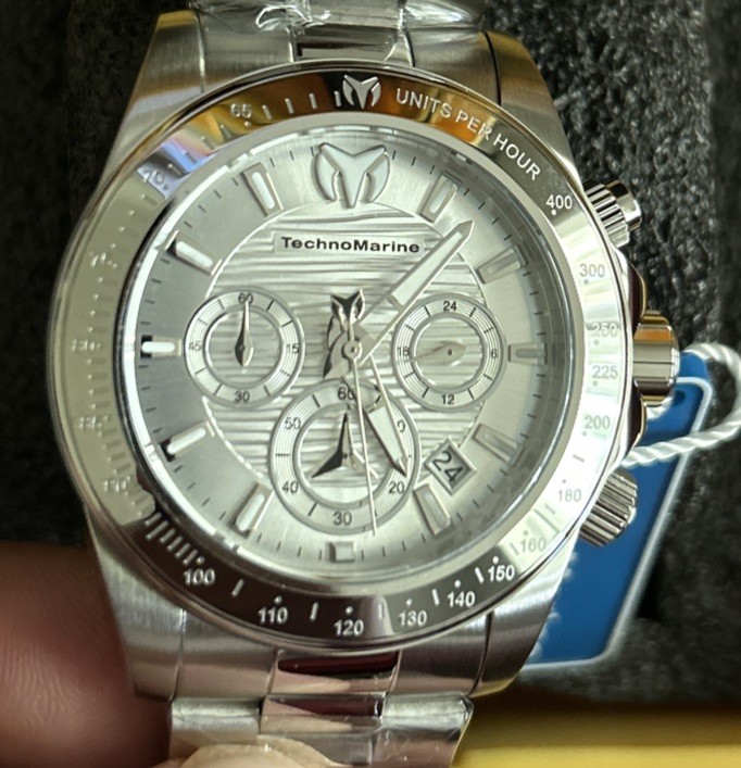 TM-219000 – TechnoMarine Manta Ray Men’s Watch – 42mm, Steel With 1 Slot Case