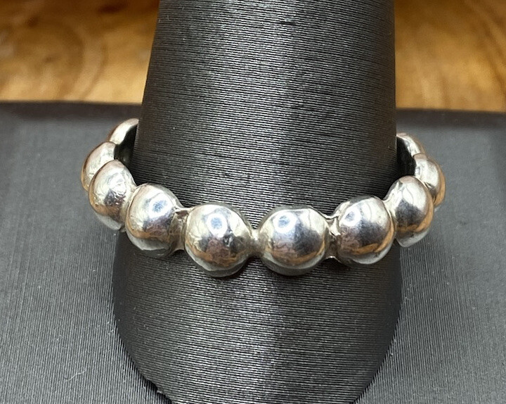 MEXICO STERLING SILVER DOTS BAND RING SIZE VARIES