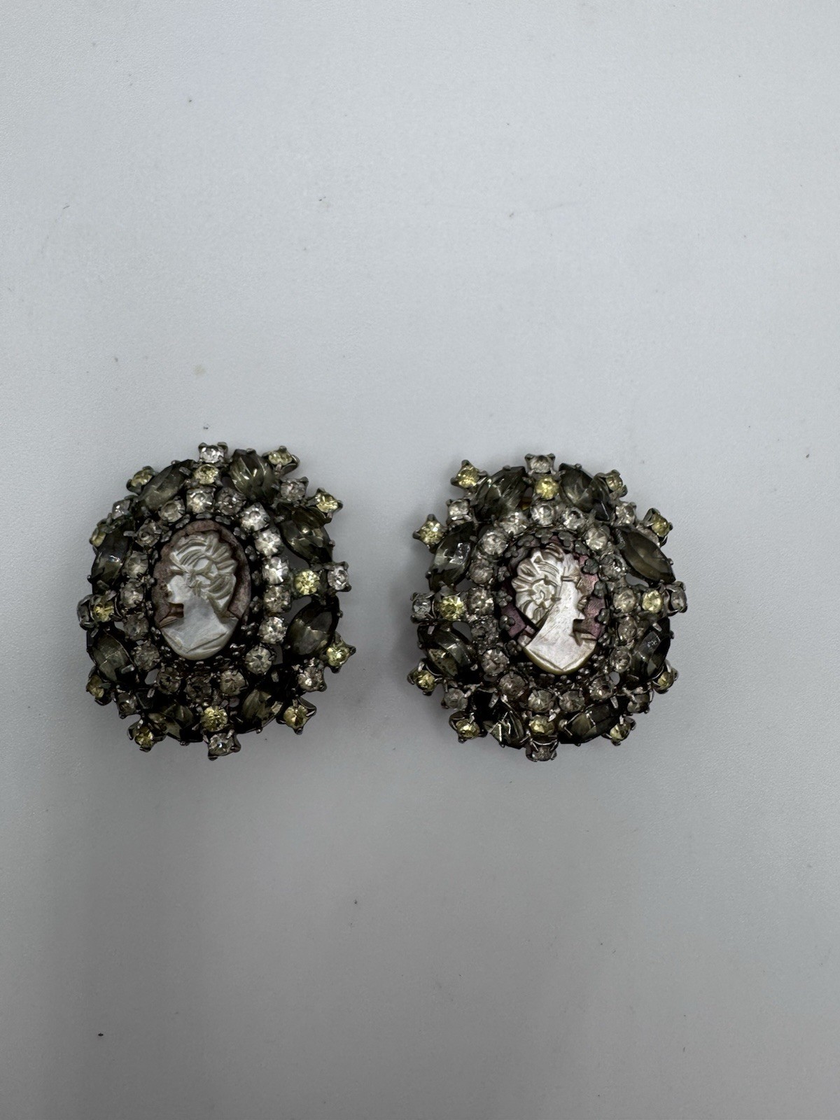 Vintage Hobe Signed Hand-Carved Shell Cameo Clip-On Earrings