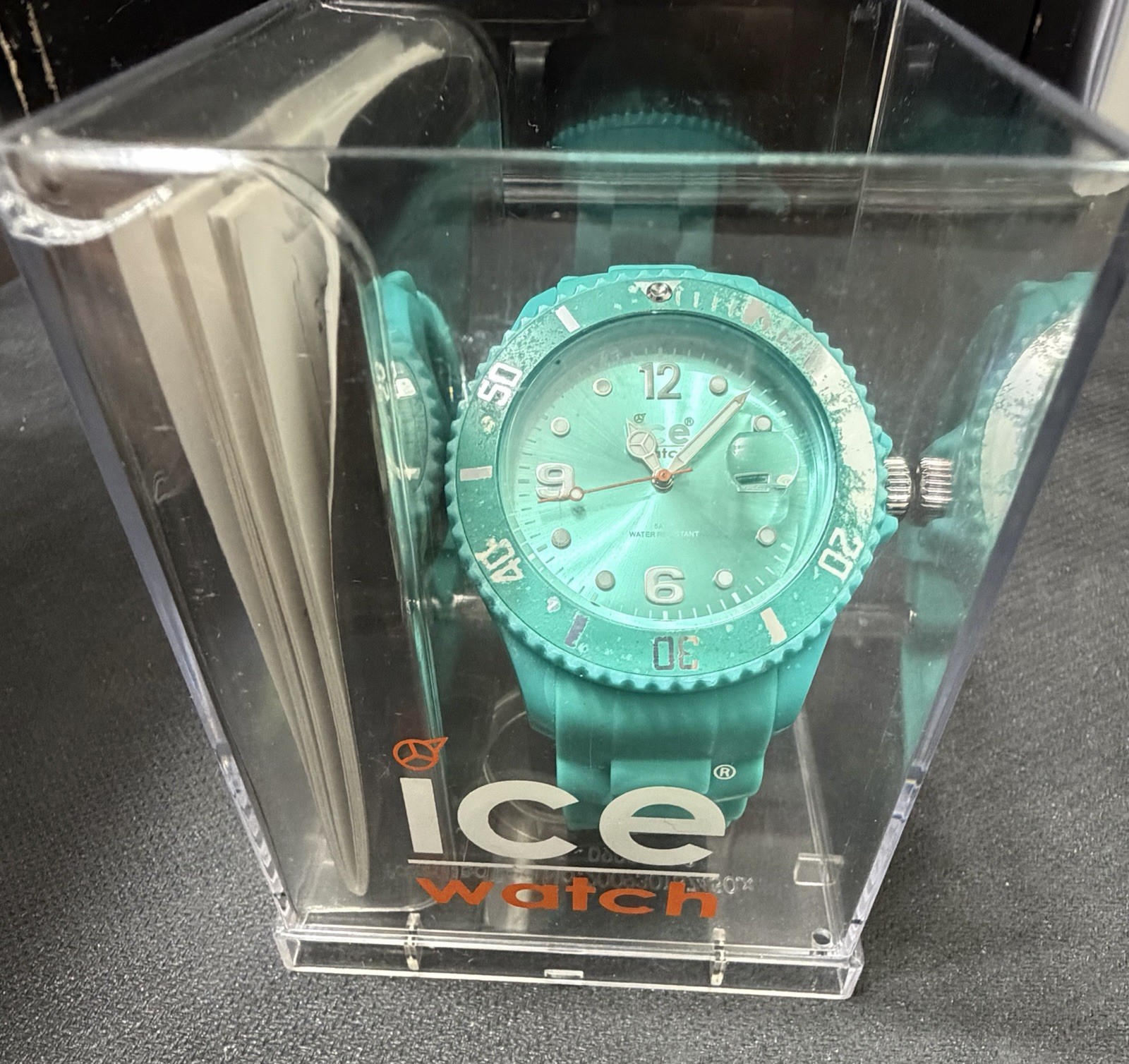 Ice-Watch Turquoise Silicone Watch Box & Papers NOS – Bezel Wear