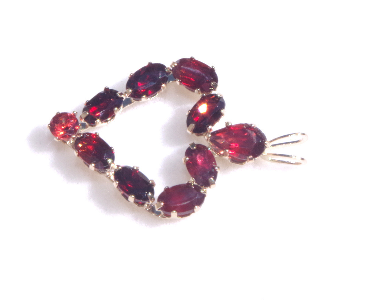 VINTAGE 10K GORGEOUS LARGE 26 MM OVAL MOSAMBIQUE GARNET FANCY HEART PENDENT