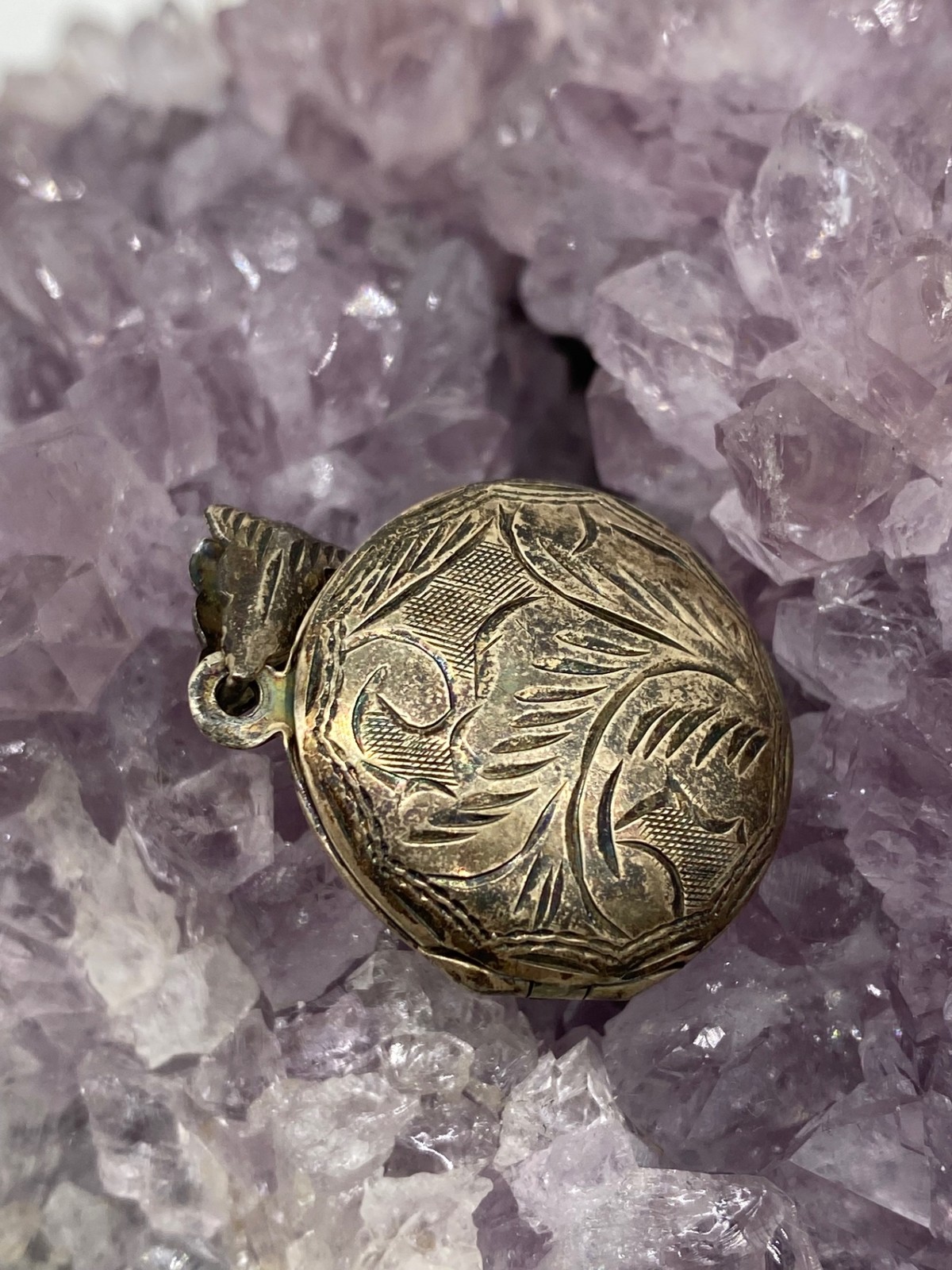 Vintage HEB .925 Sterling Silver Ornate Floral Locket Pendant