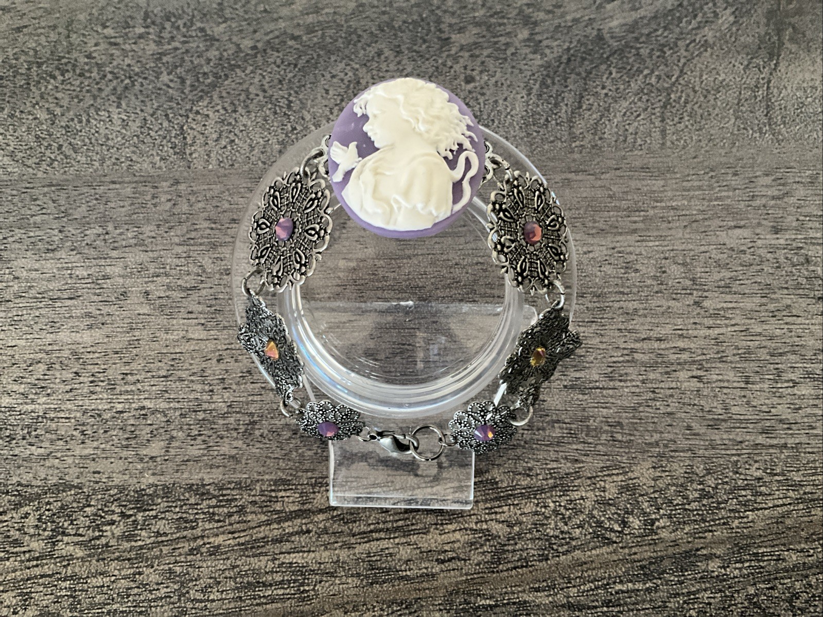 Purple Cameo Bracelet Filigree Silver Tone Vintage Costume Jewelry 7.5 Inch Long