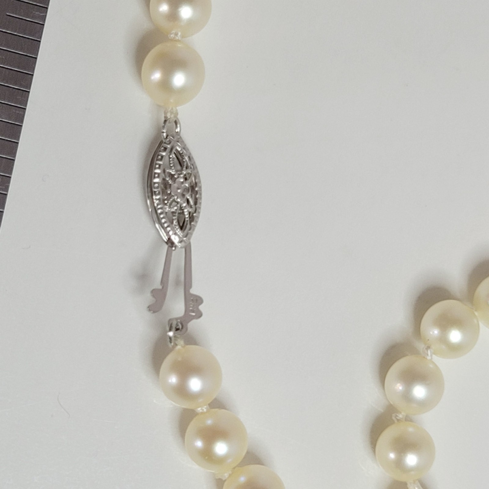 5.5mm Cultured Pearl Necklace cream white 14K Clasp vintage