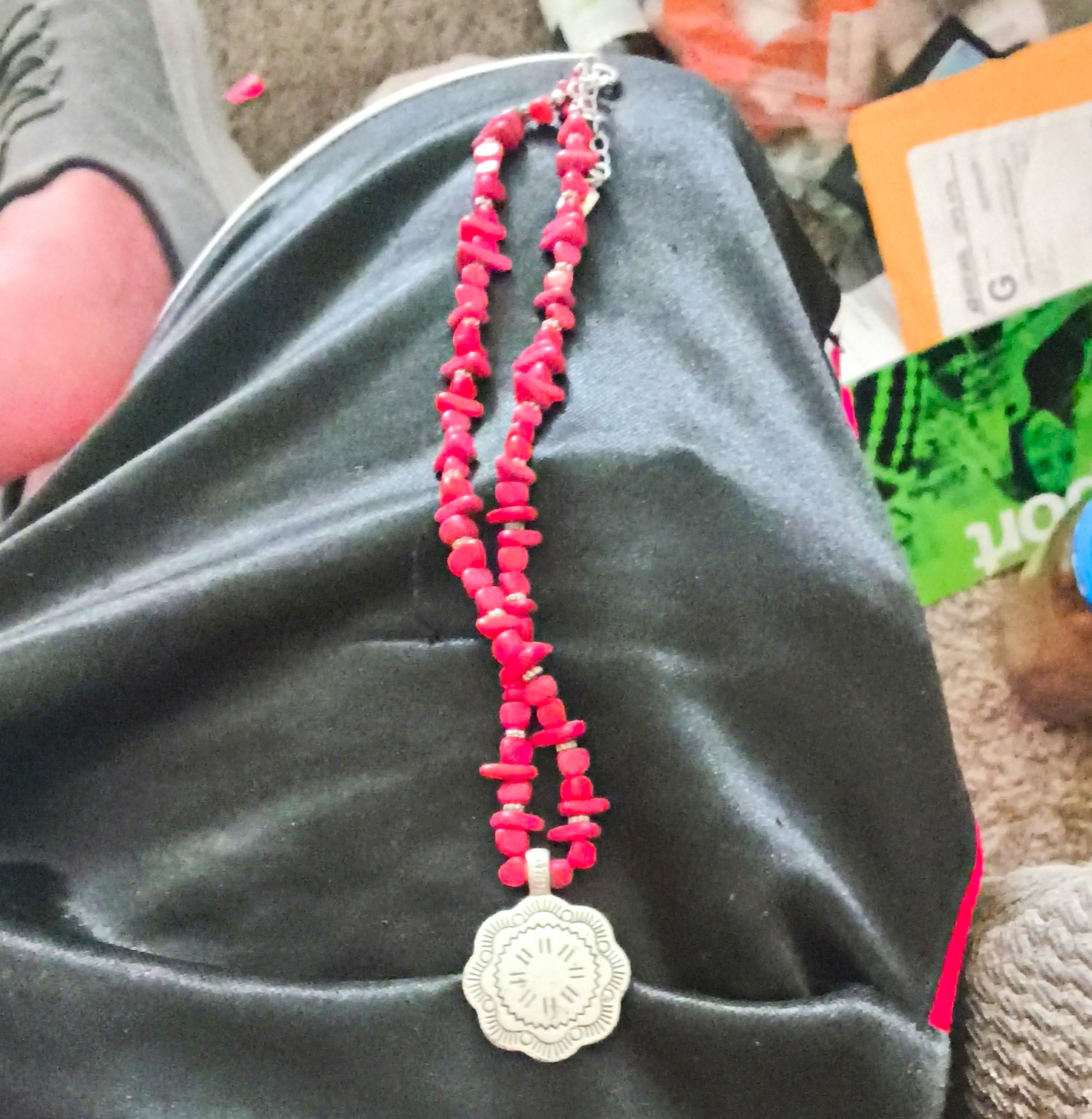 Red Chip Beaded Necklace Silver-Tone Flower Charm Pendant Lobster Clasp