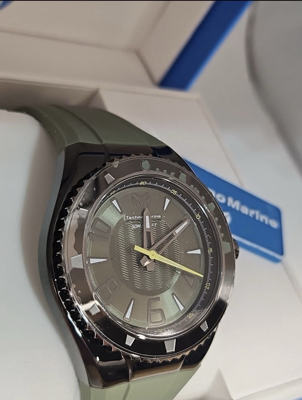 Brand New TechnoMarine Lusso Mare Men’s Watch 44mm Olive Green Black TM-225025