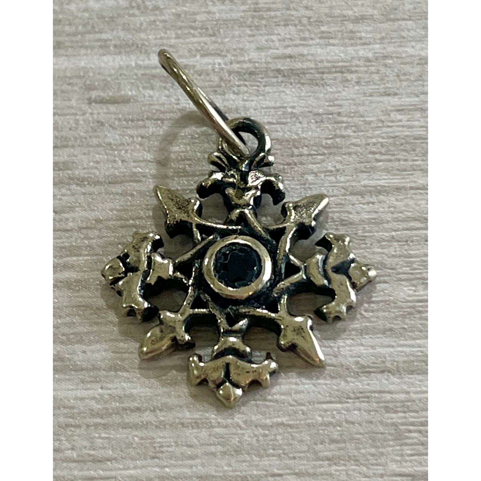 Love Heals Sapphire SEPTEMBER Birthstone Snowflake White Bronze Charm LH102